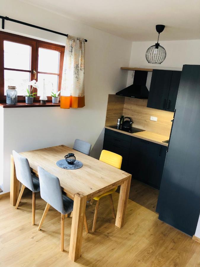 Apartman Kasperky Kasperske Hory Exteriör bild